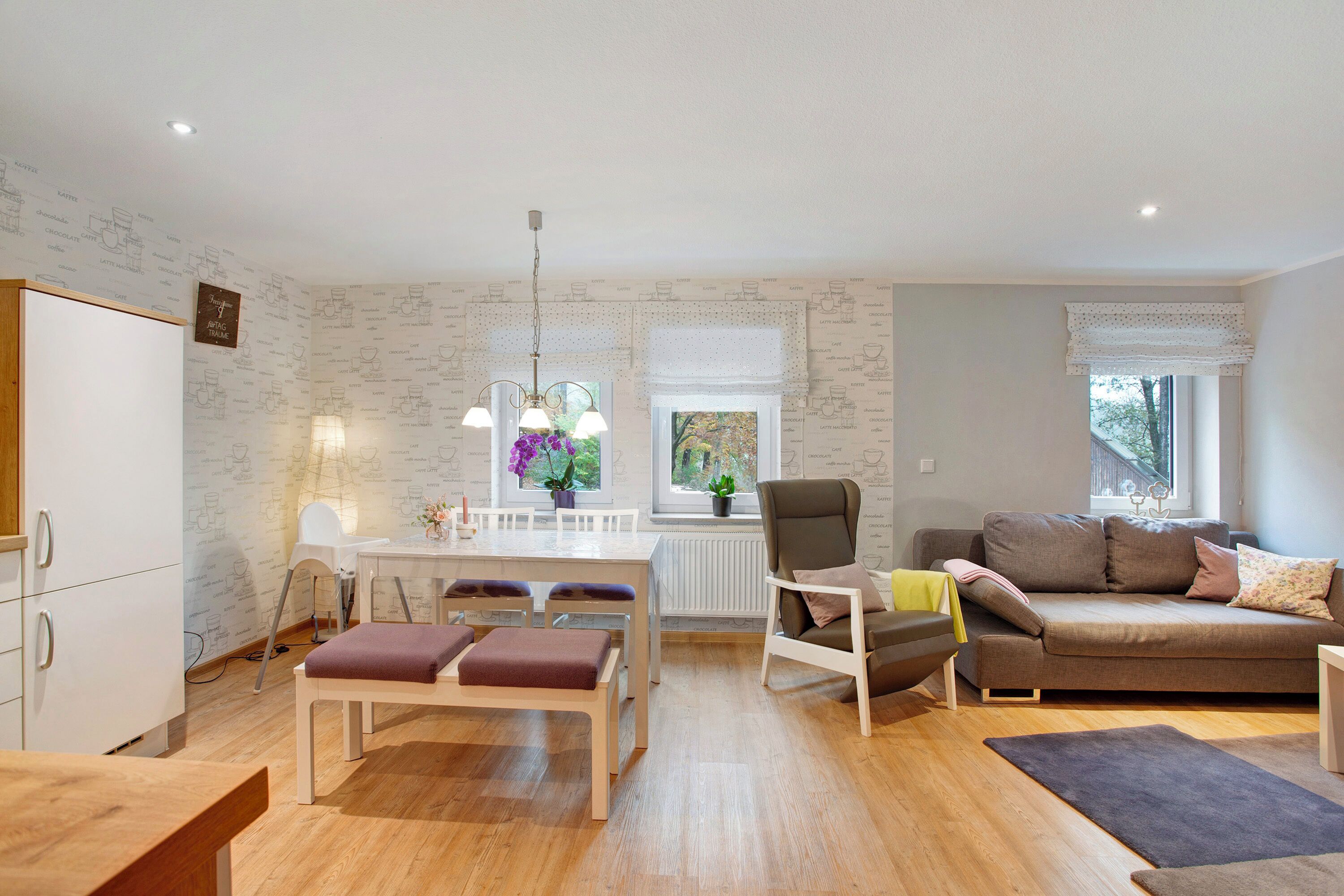 Fernseher, DVD-Player, Stereoanlage