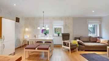 TV, DVD player, stereo