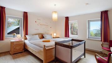 2 Schlafzimmer, Bügeleisen/Bügelbrett, kostenloses WLAN, Bettwäsche