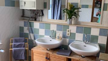 Badkar och handdukar