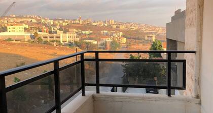 Quite appt and sea view to relax your stay 10 min to Sidon 20 min to Beirut