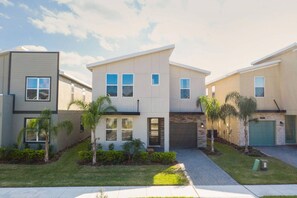 6 bedrooms - Wonderful 6bd 5bat w Golf Course Championsgate (Kissimmee)