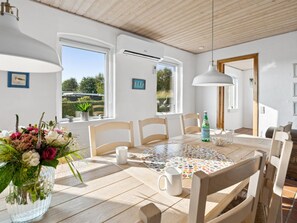Dining - "Cajsa" - 200m from the sea by Interhome (Sjølund)