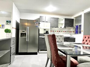 Basic Apartment | Private kitchen | Mini-fridge, microwave, griddle