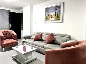 Basic Apartment | Living area | TV