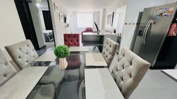 Apartment | Dining