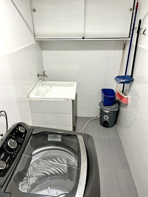 Basic Apartment | Interior