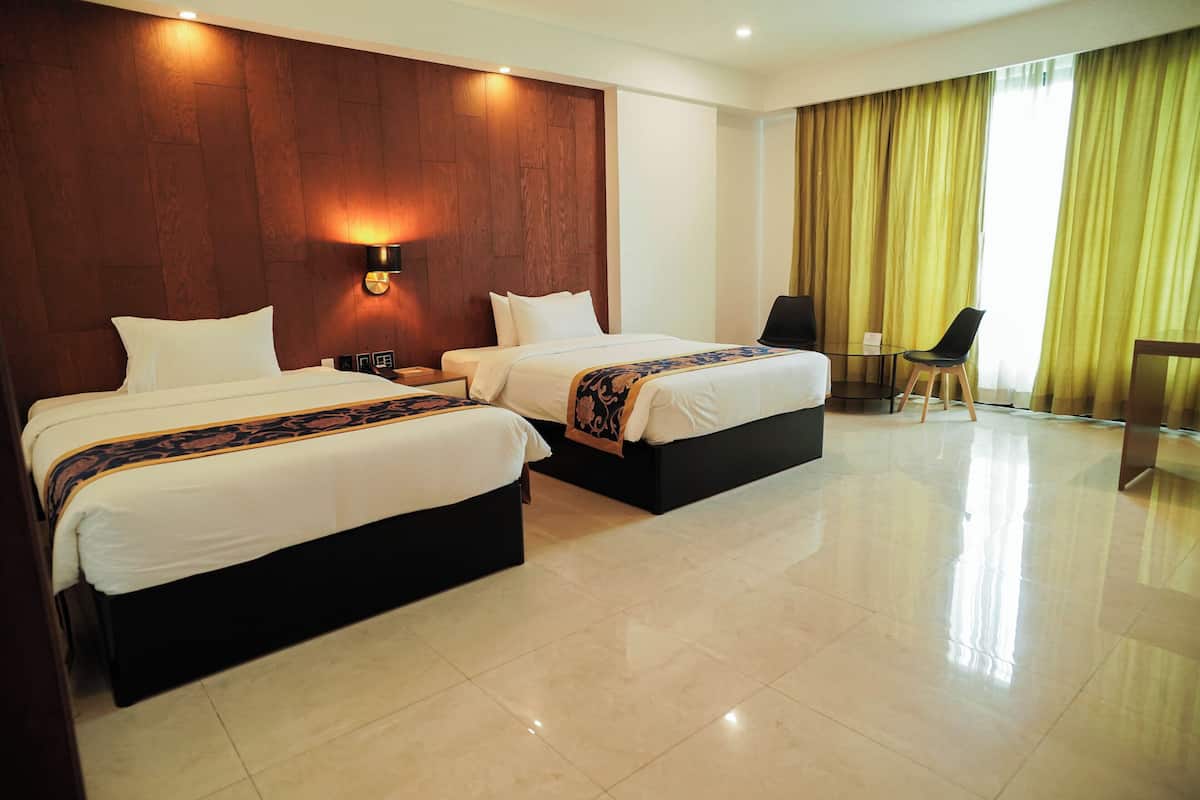Deluxe Twin Room | 1 bedroom, premium bedding, in-room safe, laptop workspace