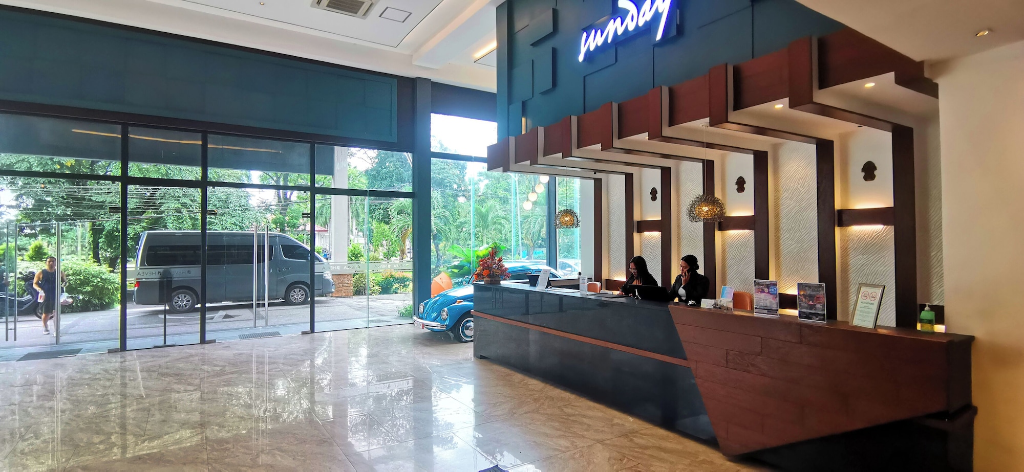 4 Star Hotels