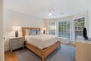 5 chambres, fer et planche à repasser, Wi-Fi, draps fournis