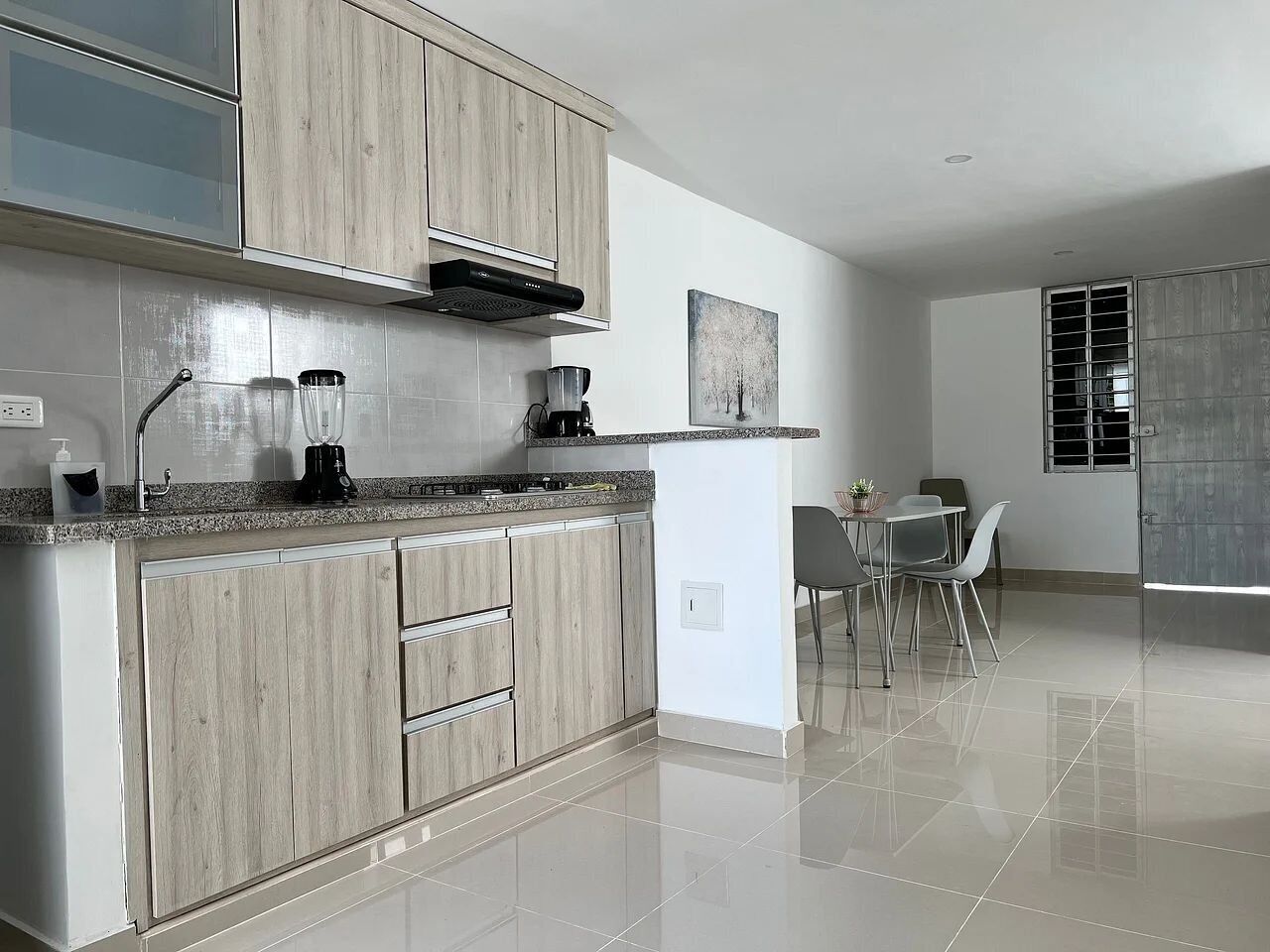 Basic Apartment | Private kitchen