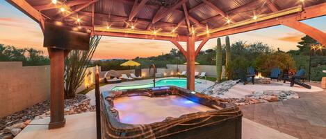 Bain à remous extérieur