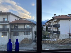 Interni