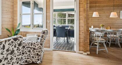 "Gyrth" - 20m to the fjord by Interhome