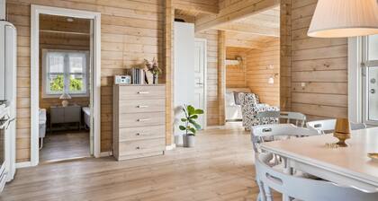 "Gyrth" - 20m to the fjord by Interhome