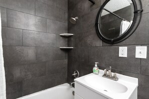 Hair dryer, towels, soap, toilet paper - Cozy Bungalow in Heart of St. Augustine's Davis Shores Neighborhood (St. Augustine)