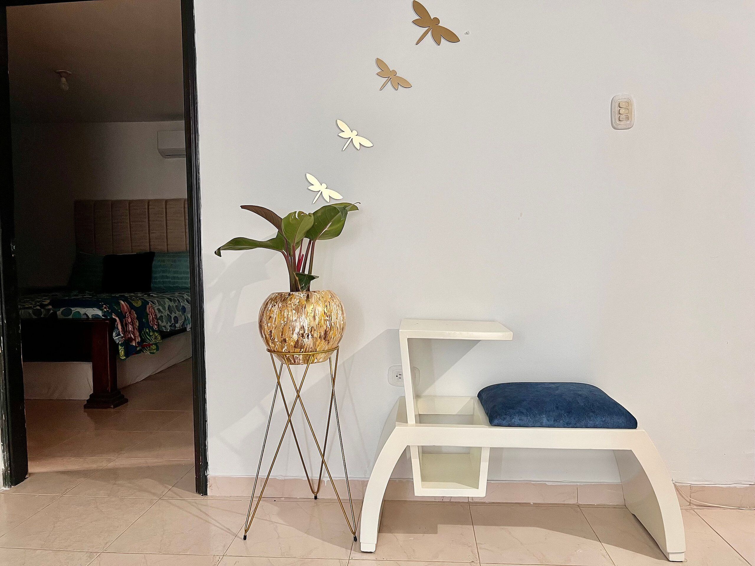 المنشأة من الداخل