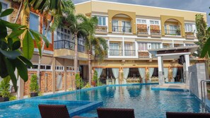  المنشأة من الخارج