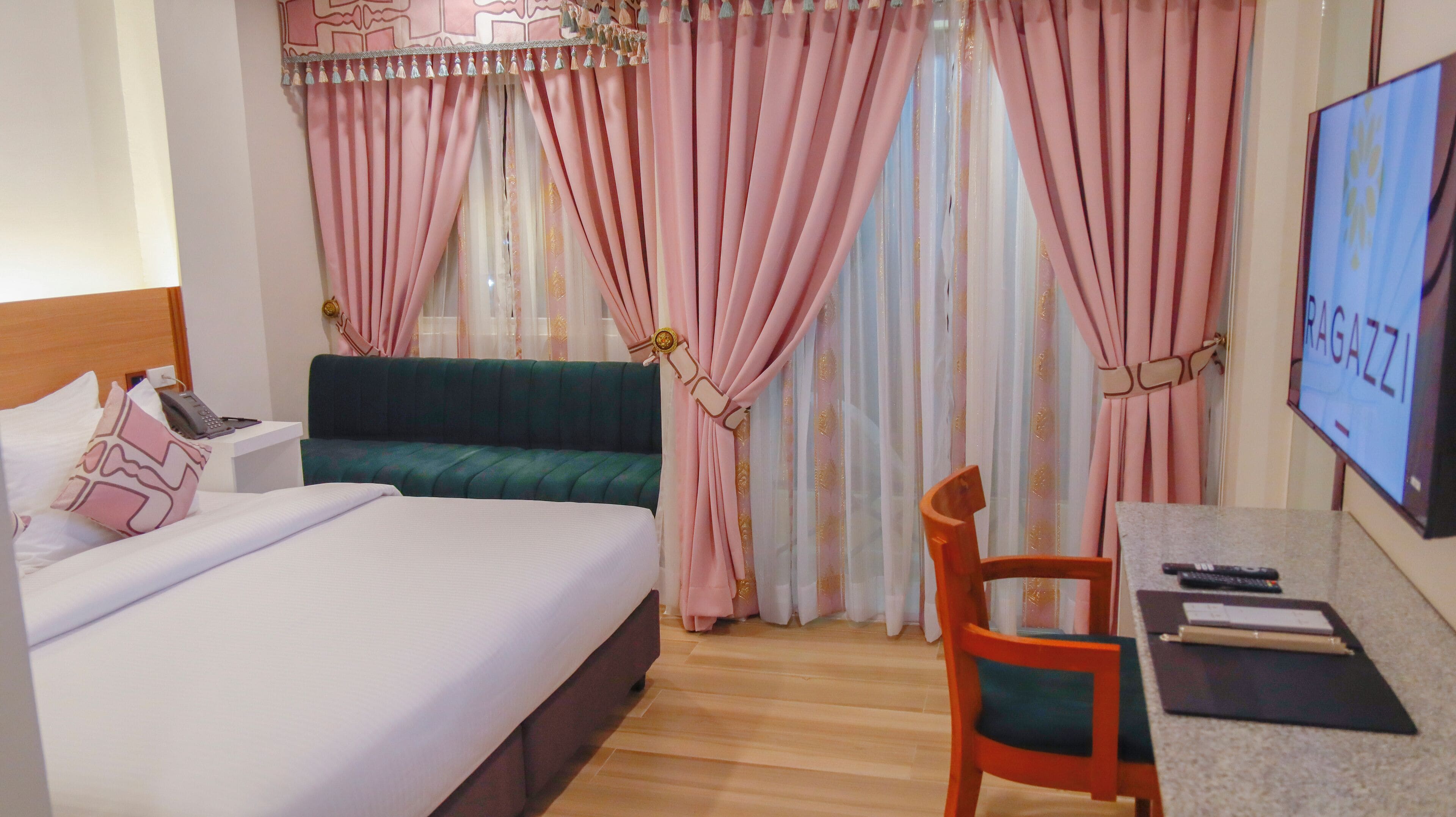 Premier Room, 1 King Bed | 1 bedroom, desk, blackout drapes, iron/ironing board