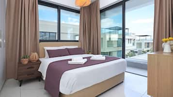 3 bedrooms, iron/ironing board, internet, bed sheets