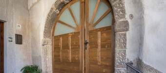 Apartment 'La Vecia Casa Apartament' with Mountain View and Shared Terrace