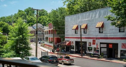 Downtown Villa1 at Sweet Spring Wifi Free Park