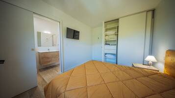 4 camere, ferro/asse da stiro, Wi-Fi gratuito, lenzuola