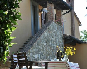 تناول الطعام بالخارج