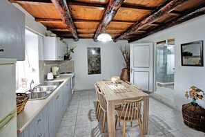 Fridge, oven, dishwasher, toaster