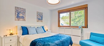 Maison de vacances "Violeta Grande" avec vue sur les montagnes, piscine privée et Wi-Fi