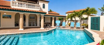 Luxury 4BR Villa in Tierra del Sol by Bocobay