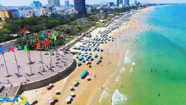 บริเวณรับประทานอาหารสำหรับคู่รัก