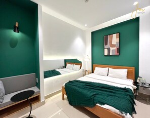 Basic Double Room | Meja, Wi-fi percuma, cadar katil 