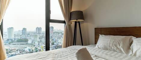 3 bedrooms, iron/ironing board, travel crib, free WiFi