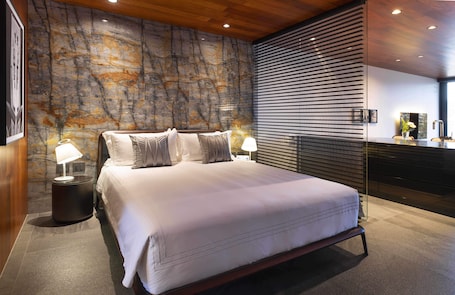 Panoramic Suite, 1 Bedroom | 1 bedroom, Egyptian cotton sheets, premium bedding, down comforters. Kamo Residences by Reflections