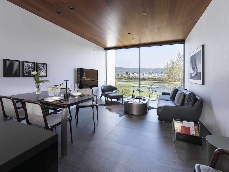 Executive Suite, 1 Bedroom | 1 bedroom, Egyptian cotton sheets, premium bedding, down comforters