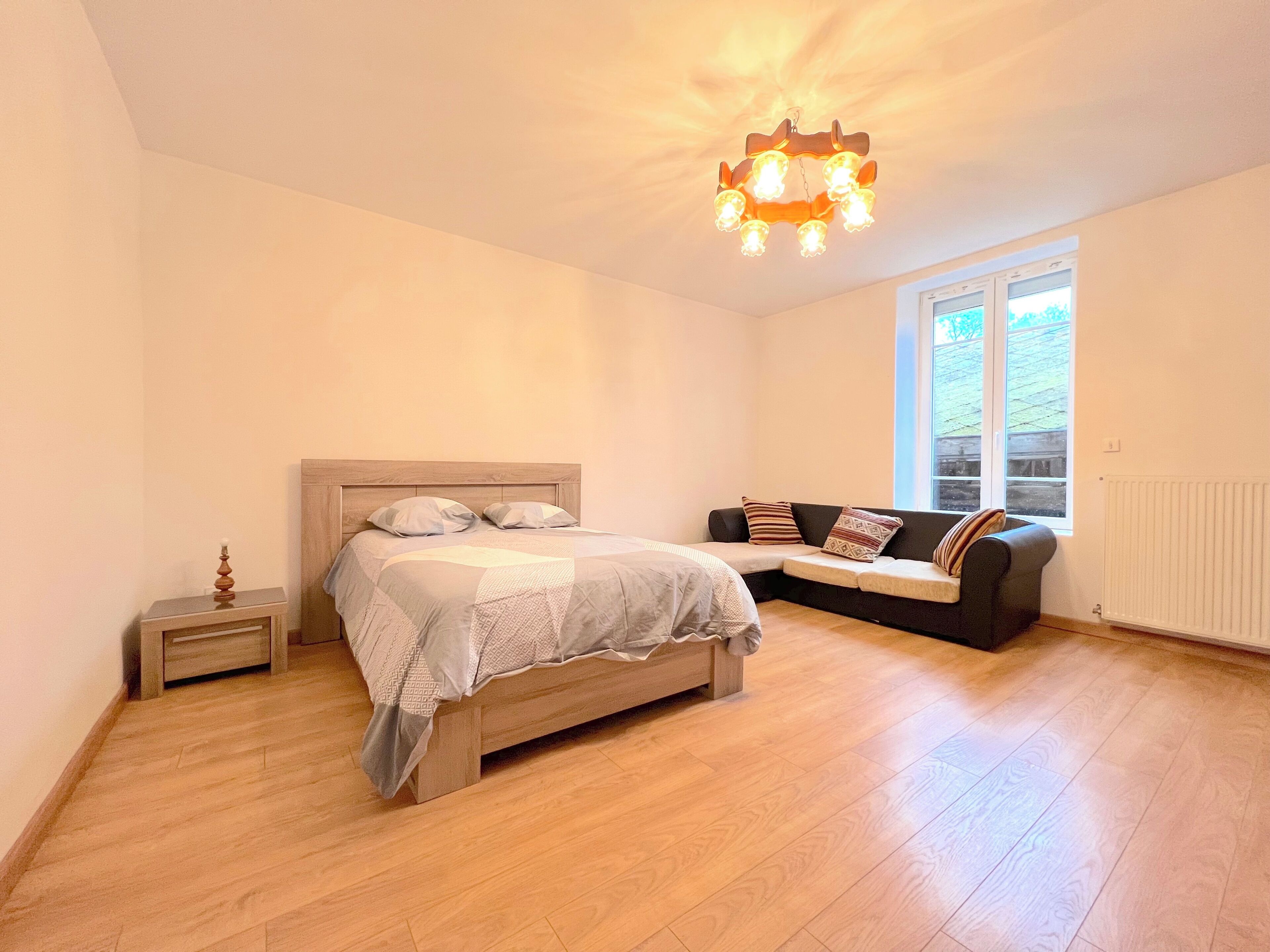 5 chambres, accès Internet