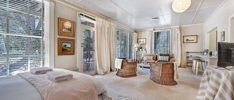 1 bedroom, travel crib, WiFi, bed sheets
