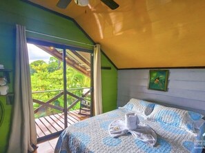 4 bedrooms, free WiFi, bed sheets