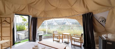 Tente | Vue de la chambre