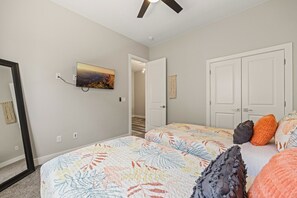 3 camere, una scrivania, ferro/asse da stiro, Wi-Fi gratuito