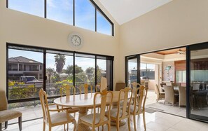 تناول الطعام