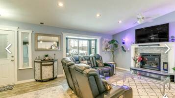 TV connectée, cheminée, jeux vidéo