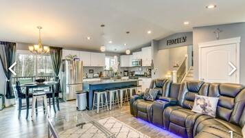 TV connectée, cheminée, jeux vidéo