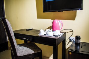 Executive Room | Individually decorated, individually furnished, desk, laptop workspace - Golden Hills Lodge (Kafue)