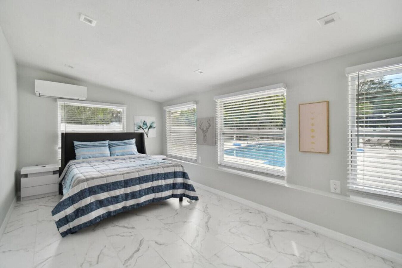 5 bedrooms, iron/ironing board, WiFi, bed sheets