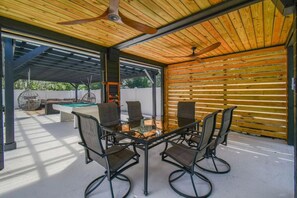 Outdoor dining