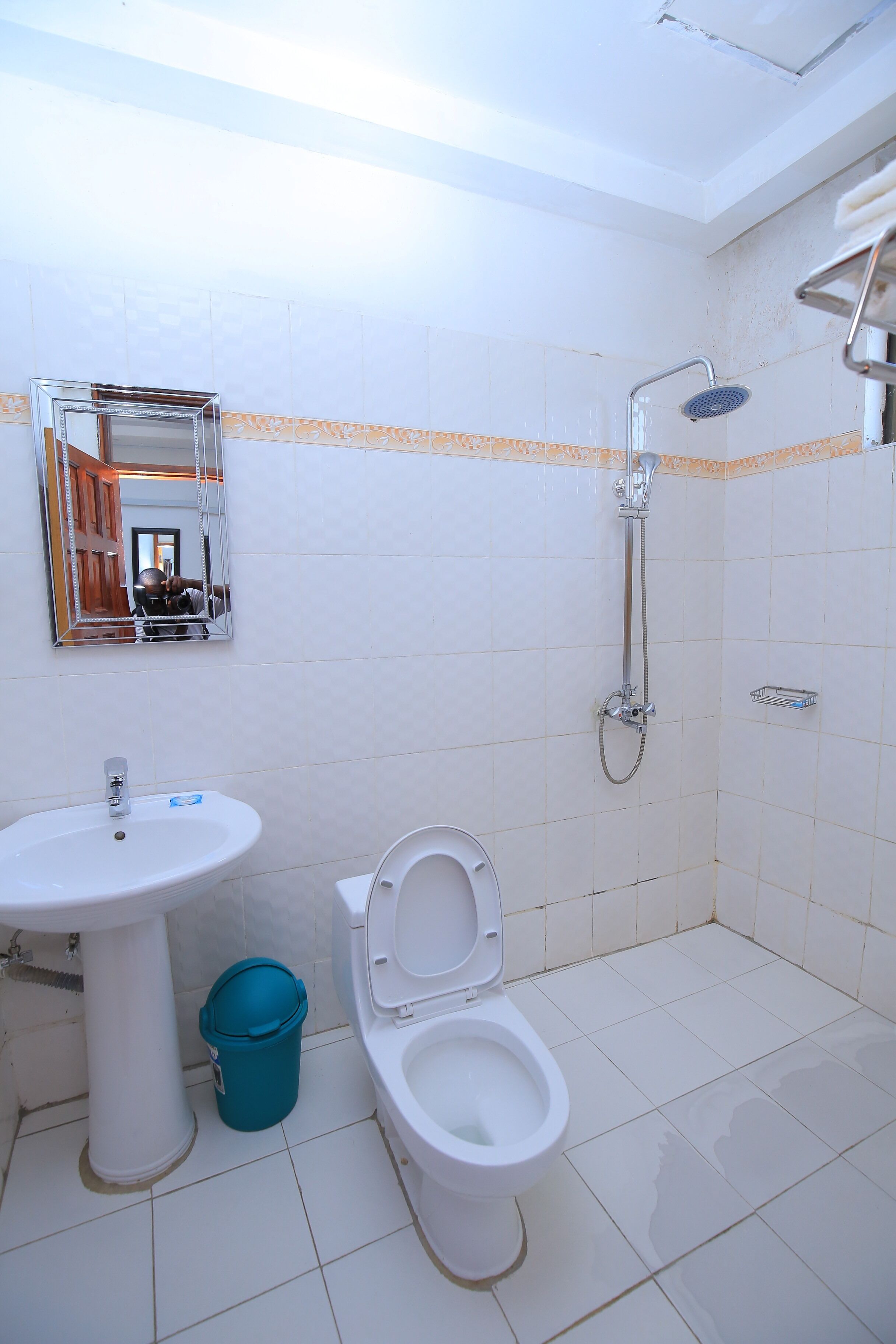 business double room | raised toilet seat