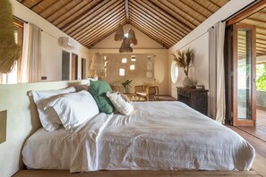 Luxury Villa | 5 bedrooms, in-room safe, desk, iron/ironing board - Villa Maison Matisse (Cemagi)