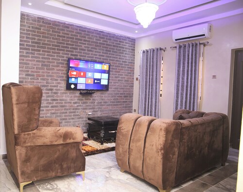 2 Bedroom Tastefully Furnished House Available 